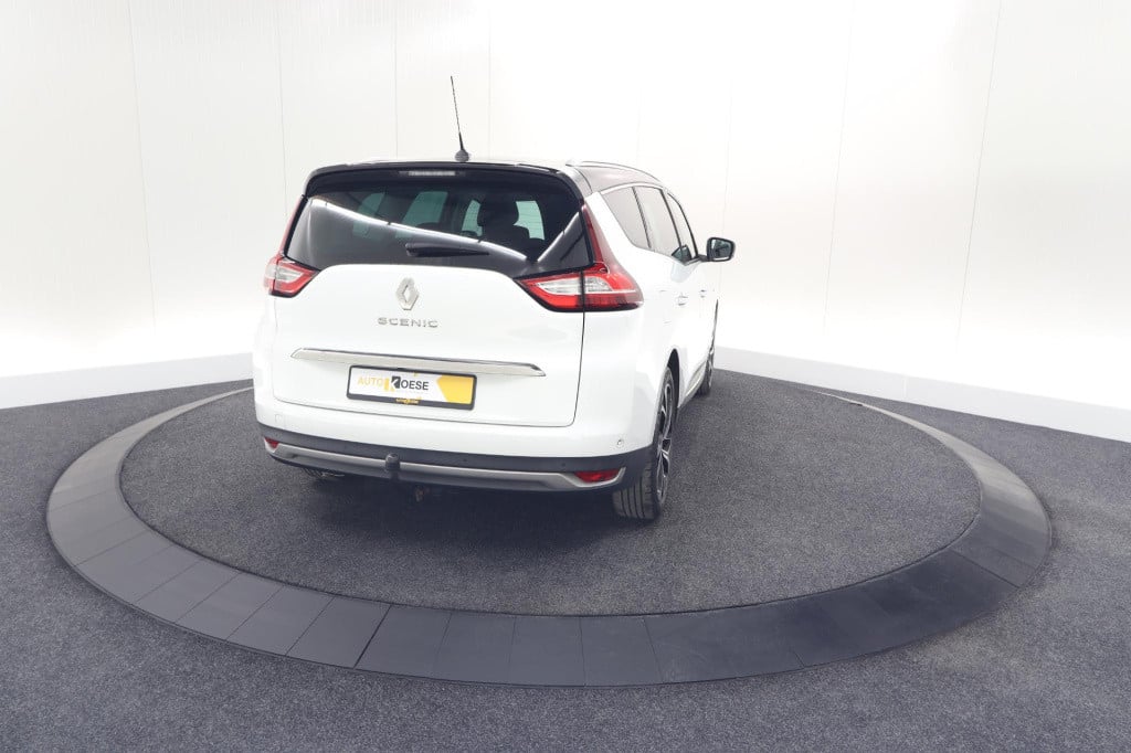 Renault Grand Scenic tce 140 bose | 7 zitplaatsen | trekhaak | camera | bos