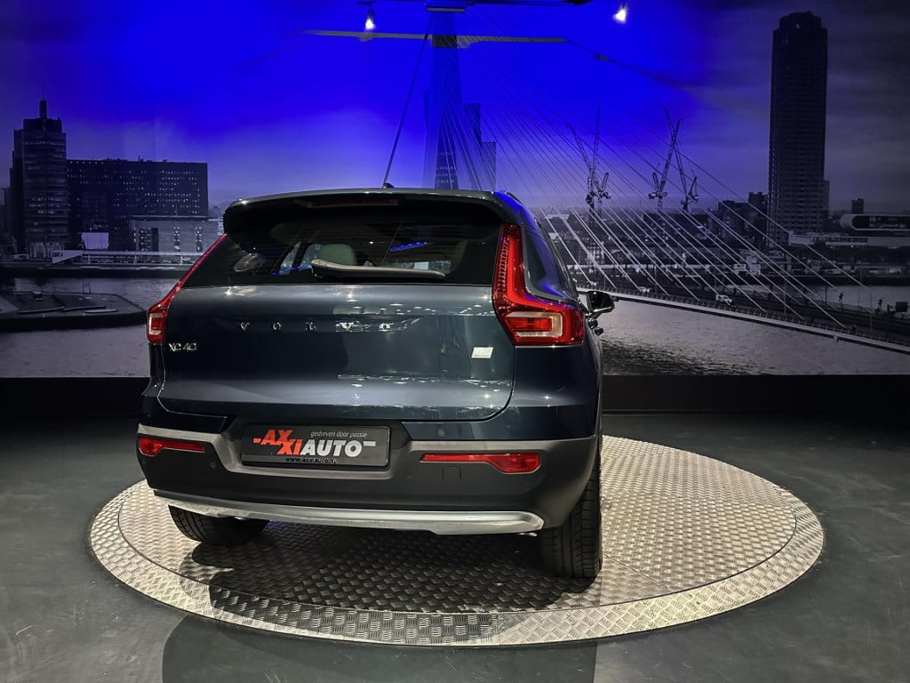 Volvo XC40 1.5 t5 recharge inscription expression