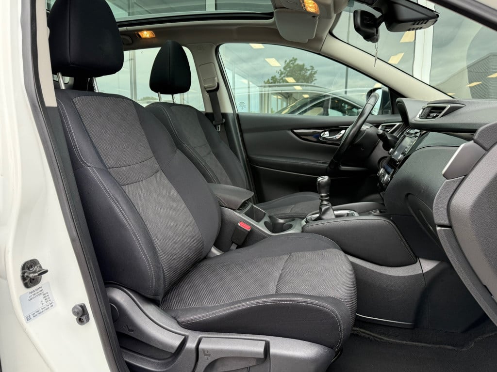 Nissan Qashqai 1.2 connect edition