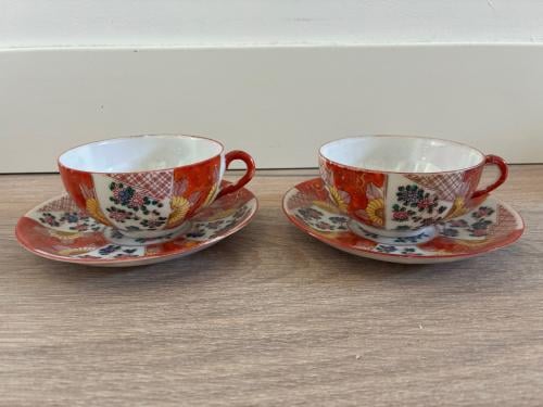 Japans porseleinen kop en schotel, set van 2