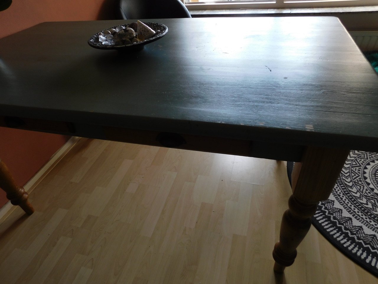 Authentiek landelijk eettafel.