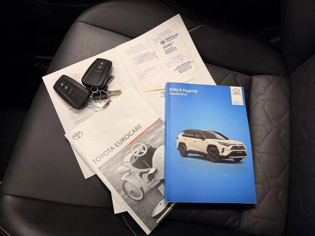 Toyota Rav4 2.5 hybrid awd adv. schuif-kanteldak - jbl - 360 - trekhaak
