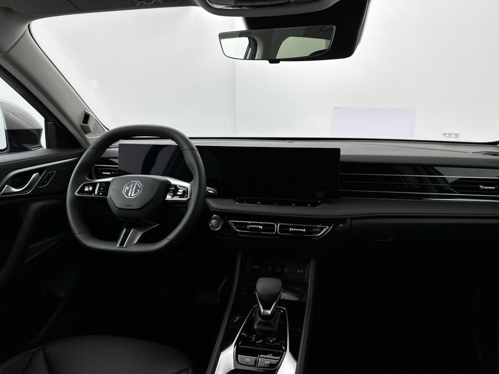 MG Hs 1.5 luxury | mg upgrade deal | nieuw te bestellen | leder | 100 km el