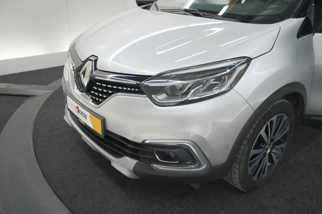 Renault Captur tce 150 edc initiale paris | trekhaak | camera | panoramadak