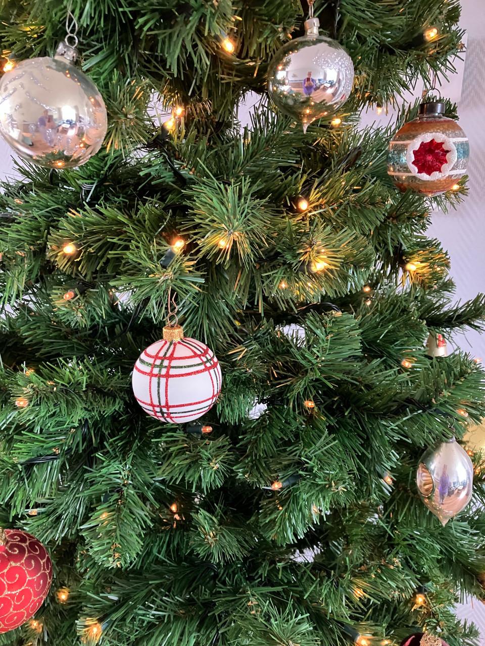 Kunst kerstboom 215cm met 400 lichtjes