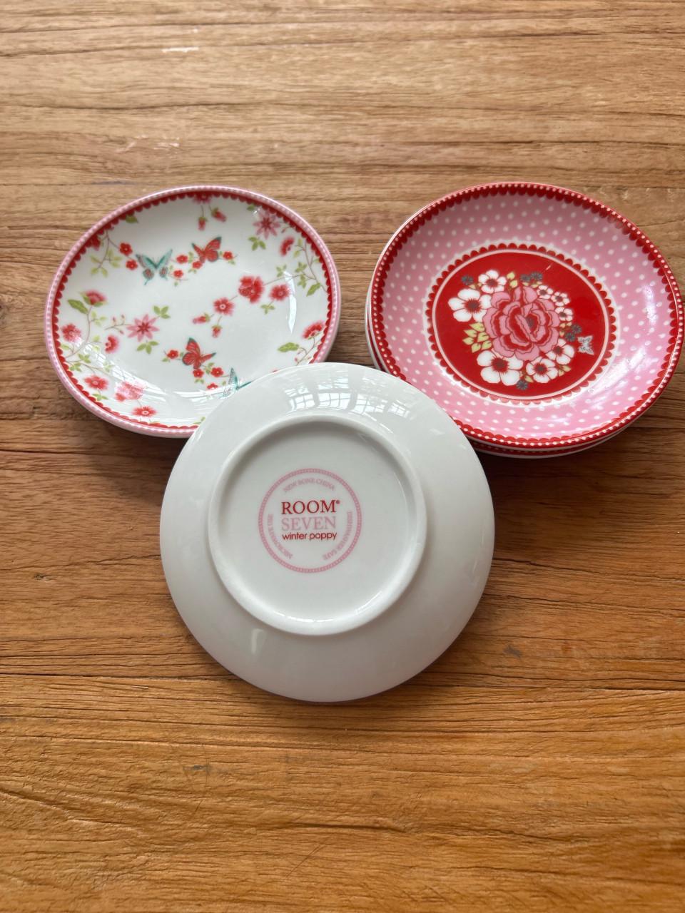 Room Seven Winter Poppy servies – Zeer uitgebreide high tea set