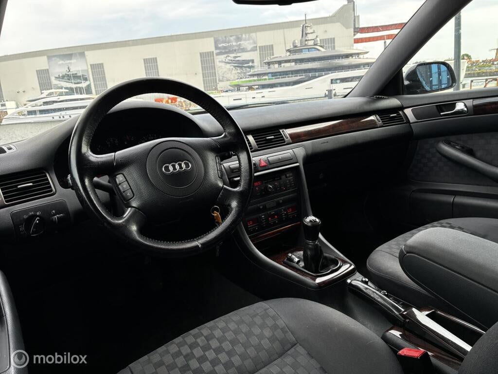 Audi A6 Limousine 2.4 V6 Advance Youngtimer Clima km276.766Nap Xenon BJ2000