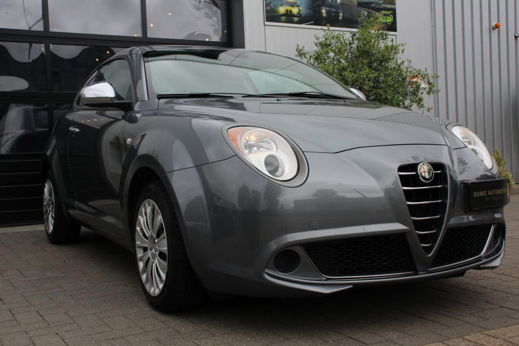 Alfa Romeo MiTo 1.4 progression -1e eig - pdc - airco - elek ramen - isofix