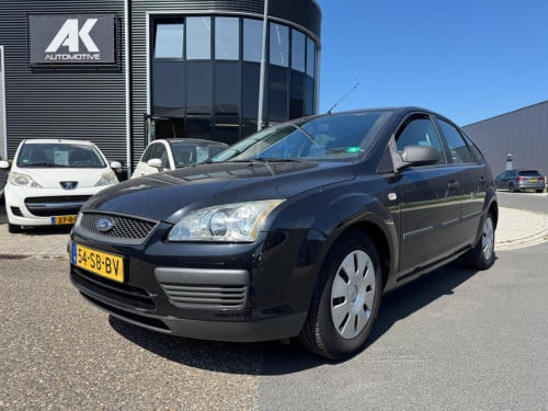 Ford Focus - 1.6-16V Champion/129.409 NAP/APK vol jaar/Airco/Trekhaak