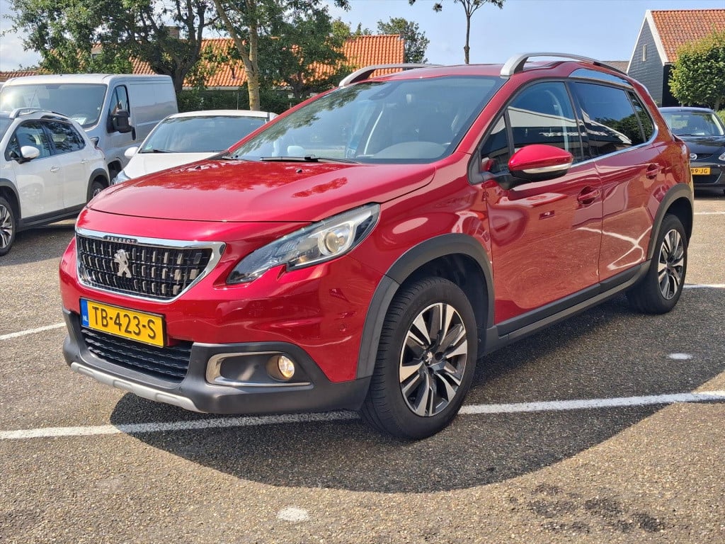 Peugeot 2008 1.2 pt 110pk allure eat6 automaat navigatie | achteruitrijcame