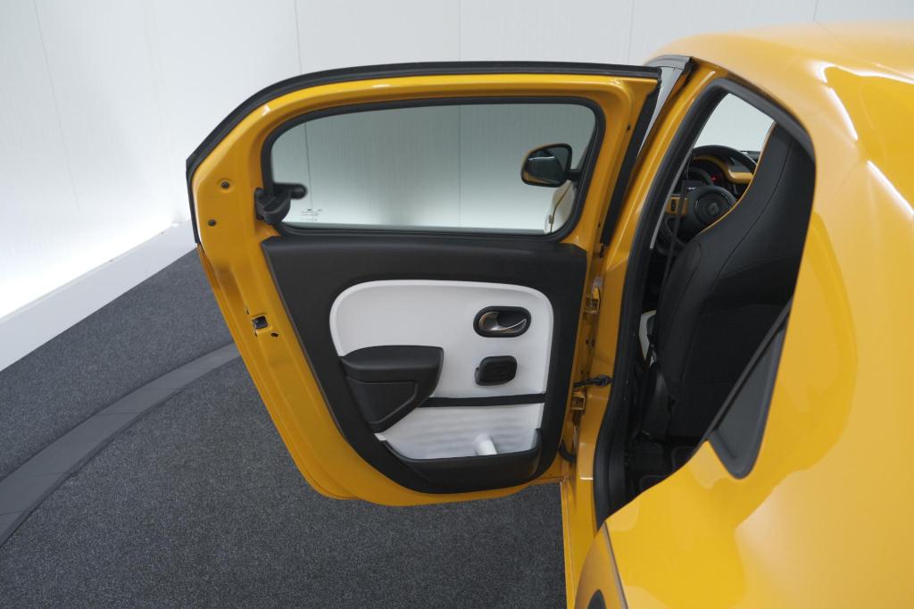 Renault Twingo 1.0 sce intens | premium | apple carplay | parkeersensoren |