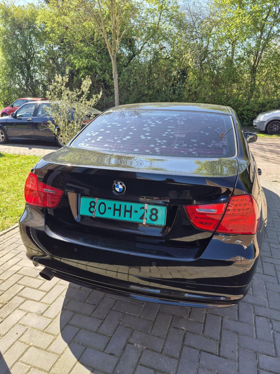 BMW 318i, 2009