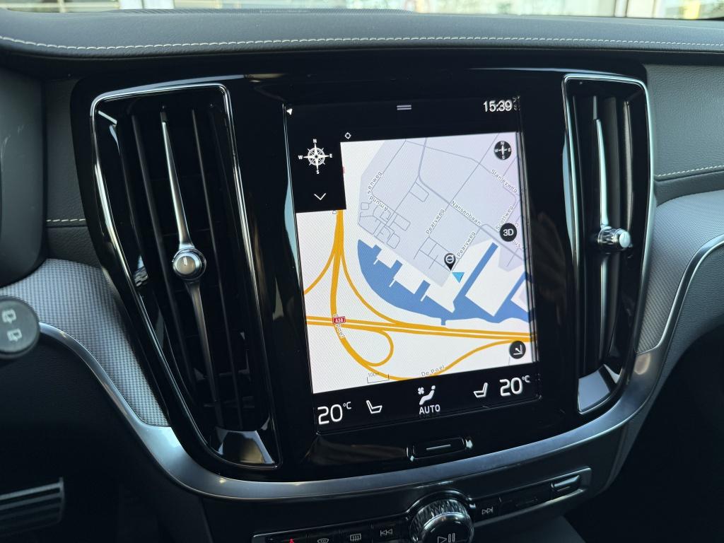 Volvo V60 t6 340pk recharge r-design| panodak| adap.cruise| trekhaak| 360c