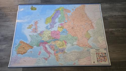 Geplastificeerde wandkaart Europa – circa 138 x 100 cm