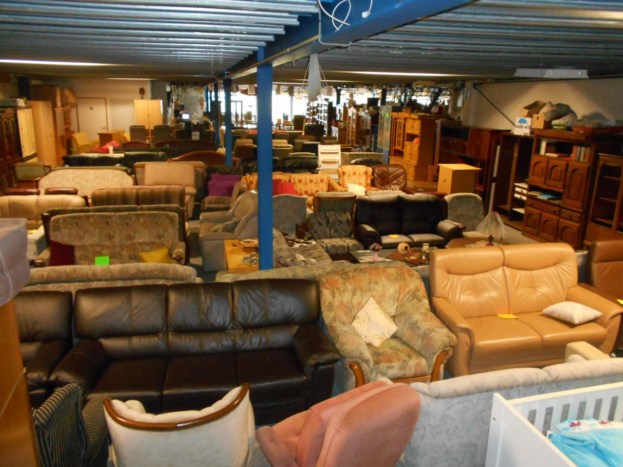 5 stevige armleuning stoelen setprijs 60 euro in goede staat koopje