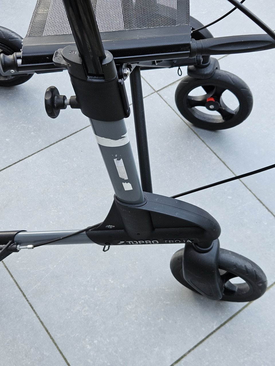 Zgan zeer nette Topro Troja 2G lichtgewicht Rollator....