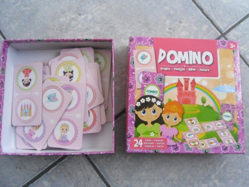 DOMINO