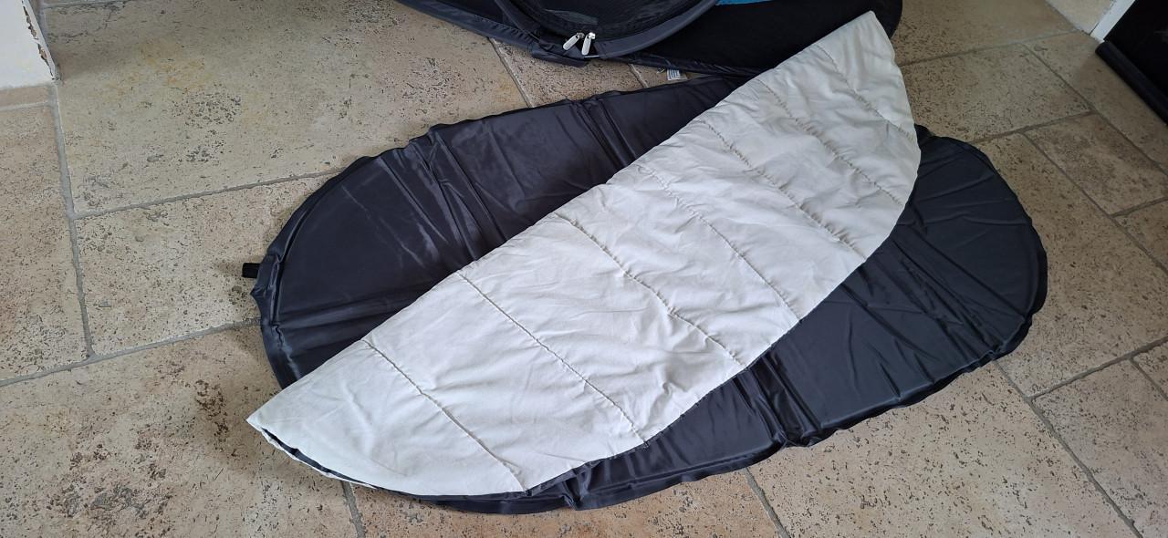 Deryan baby tent