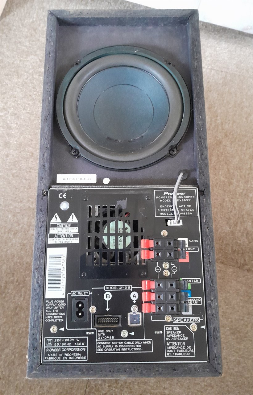 PioNeer subwoofer systeem