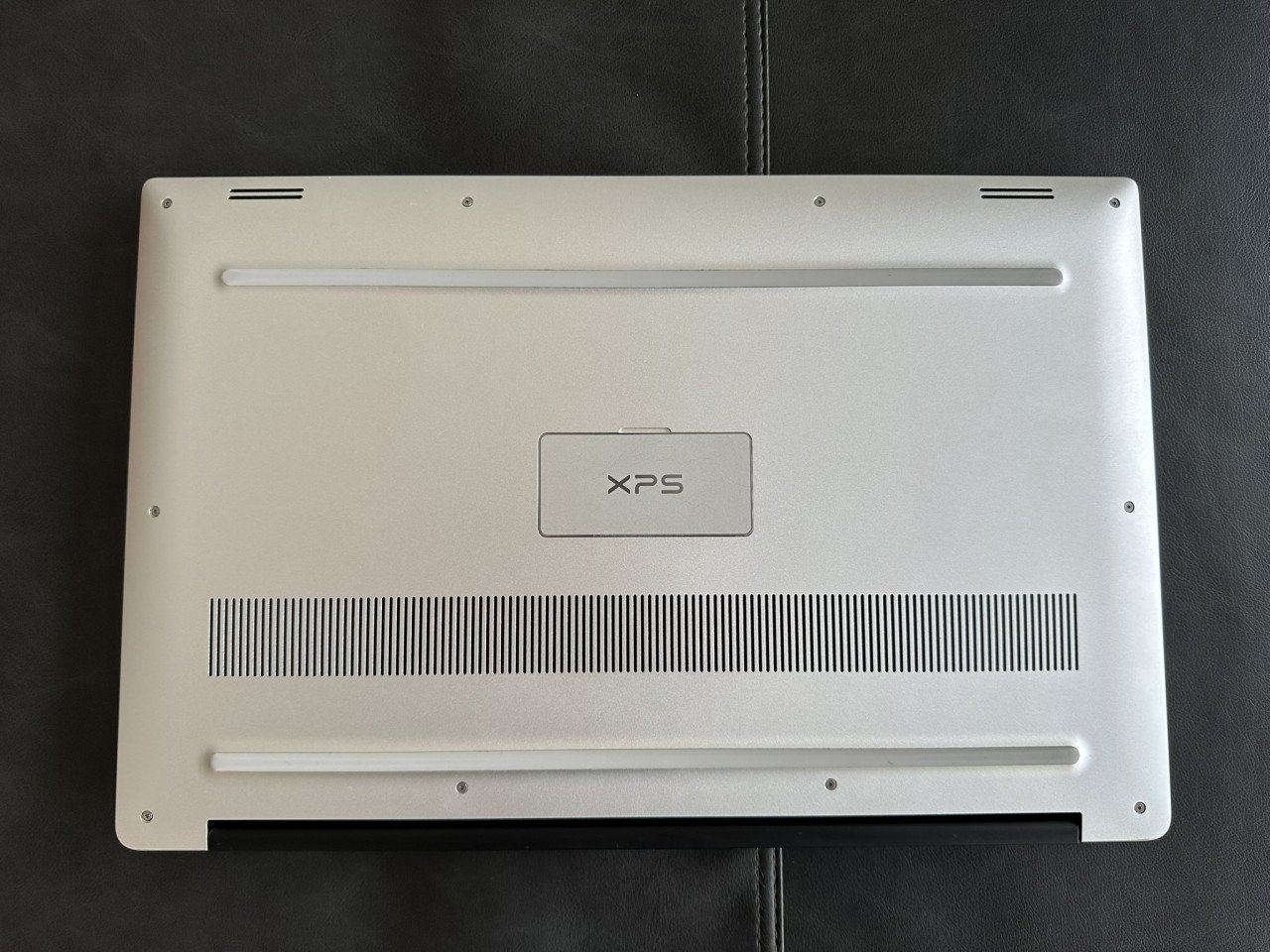Dell XPS 15 9570 met originele aktetas en accessoires