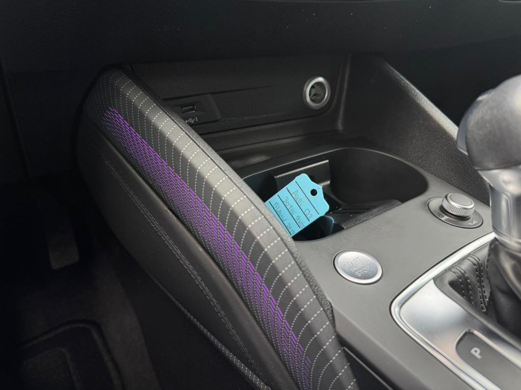 Audi Q2 30 tfsi s-line * matrix led * virtual cockpit * keyless * stoelverw