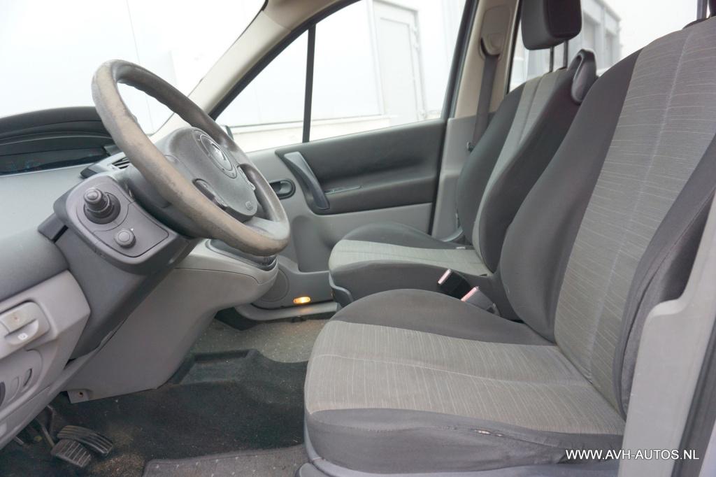 Renault Scenic 1.6-16v expression basis