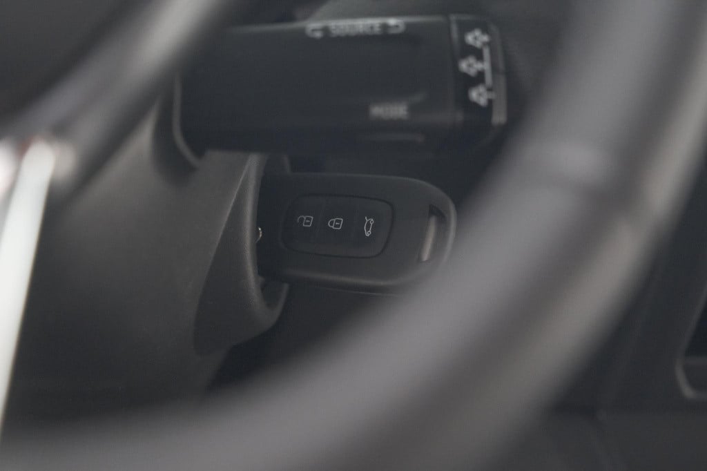 Renault Captur mild hybrid 160 evolution | camera | apple carplay | stoelve