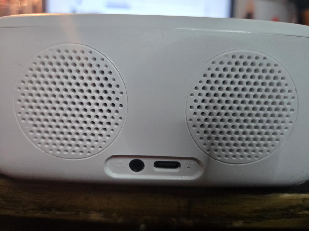 White Noise apparaat; slaapgeluidsmachine