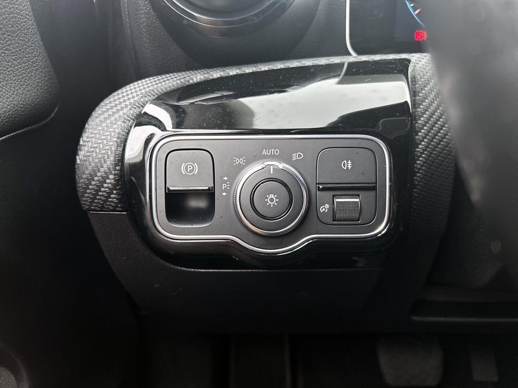 Mercedes-Benz A-Klasse 180 business solution ledkoplampen |  achteruitrijca