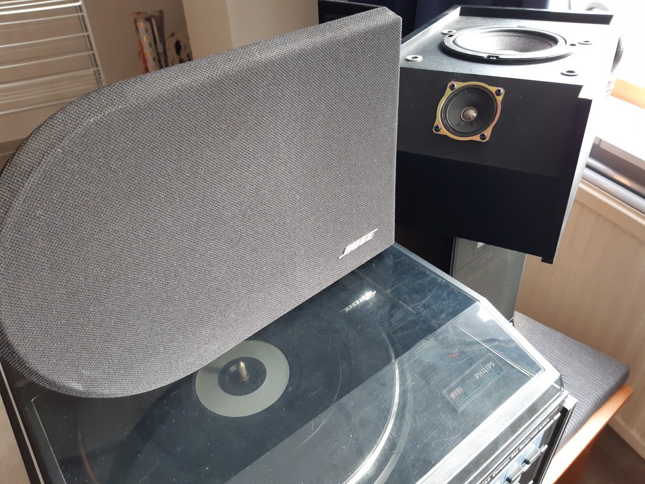 Philips toren, Bose luidsprekers