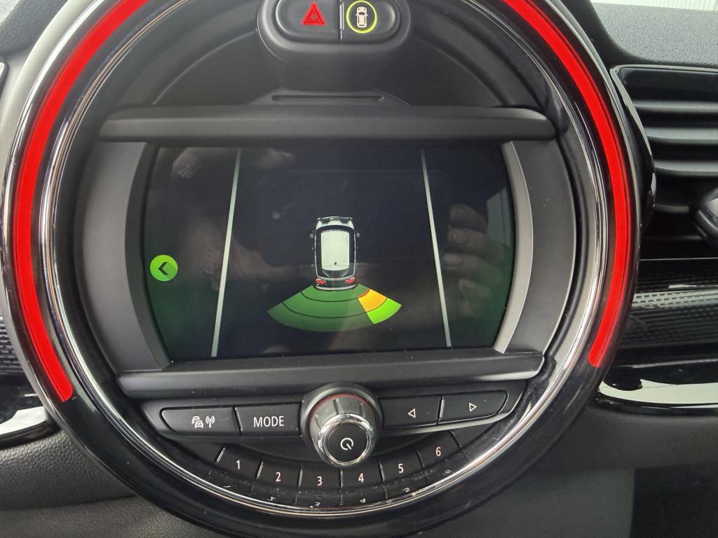 Mini Clubman 1.5 cooper business edition 6-drs
