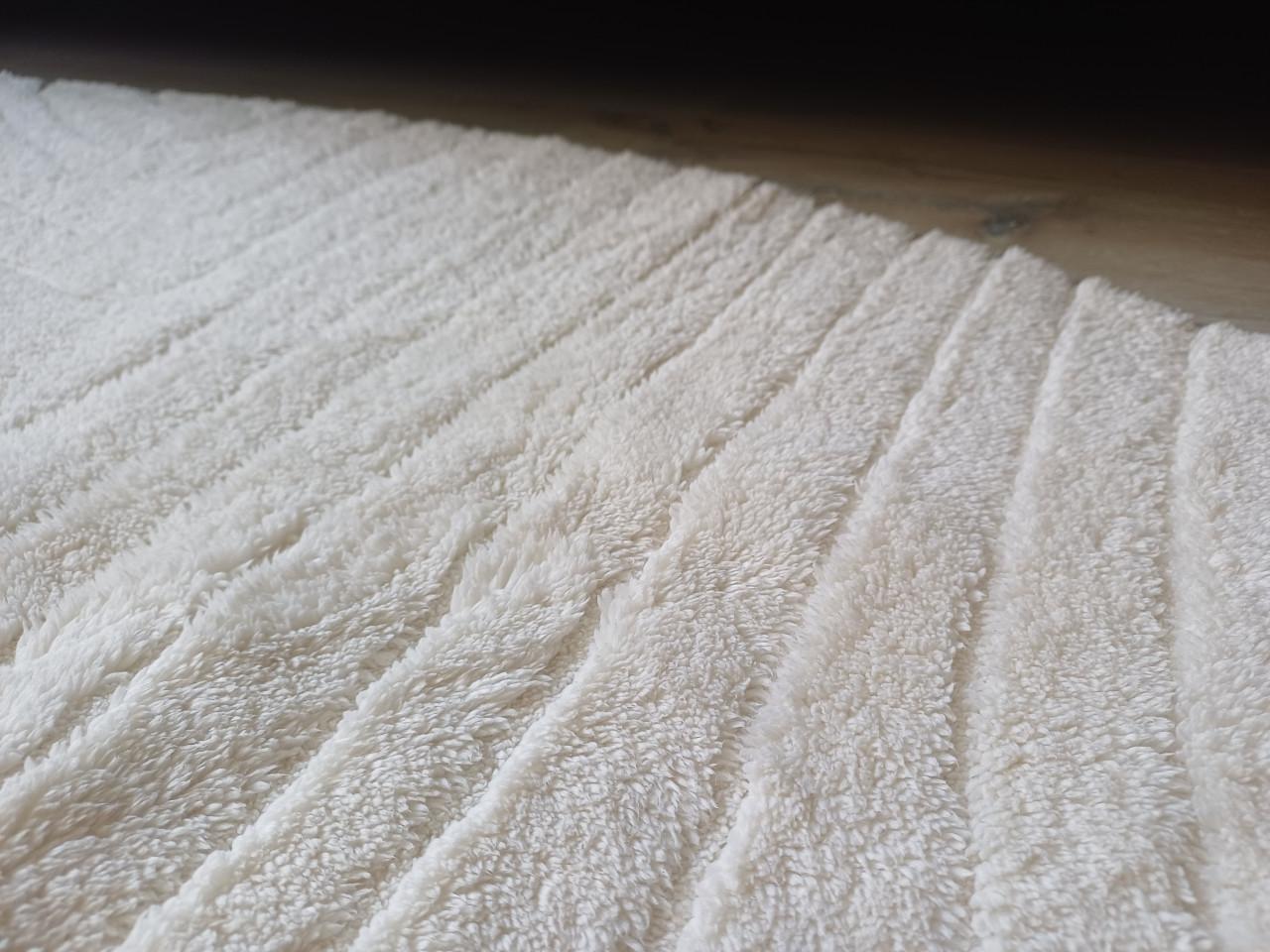 Als Nieuw: POP wasbaar zacht vloerkleed Pam, organische vorm