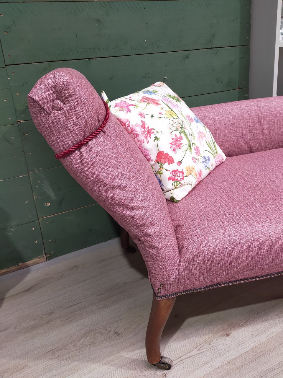 Chaise longue, nieuw bekleed!