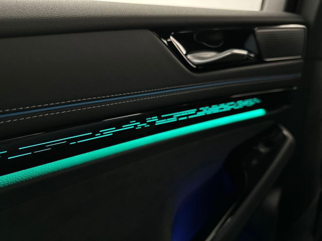 Volkswagen Id.7 limousine pro business 77 kwh 286pk black style