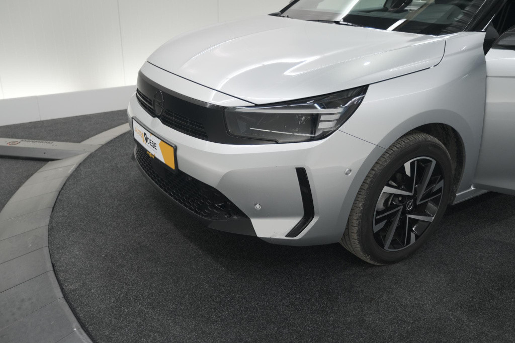 Opel Corsa 130 eat8 gs line | camera | navigatie | apple carplay | parkeers