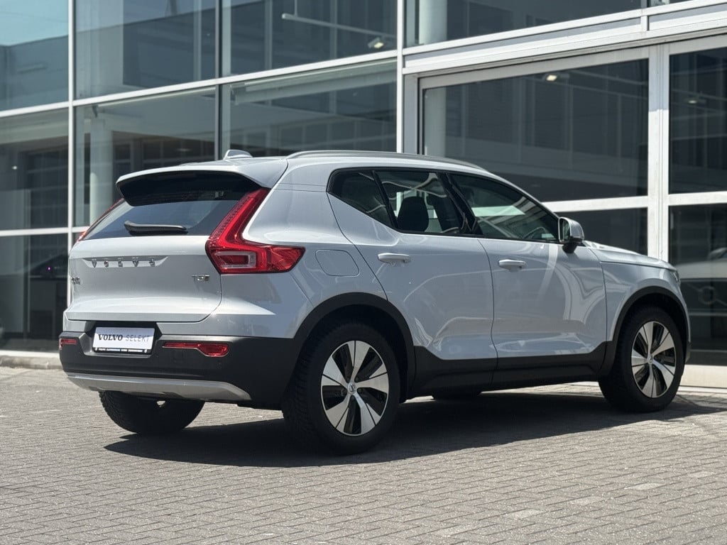 Volvo XC40 1.5 t5 te moment pro