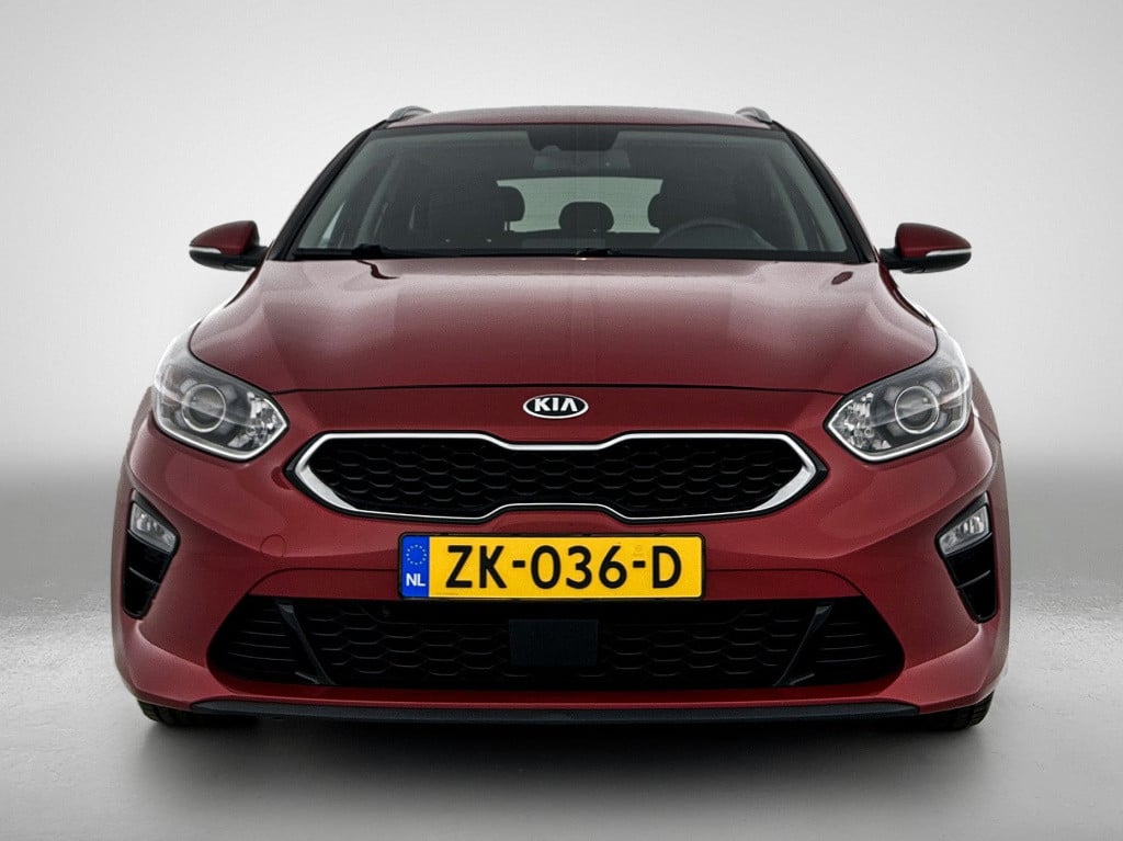 Kia Ceed Sportswagon 1.4 t-gdi dynamicplusline half leder | btw | 140pk!