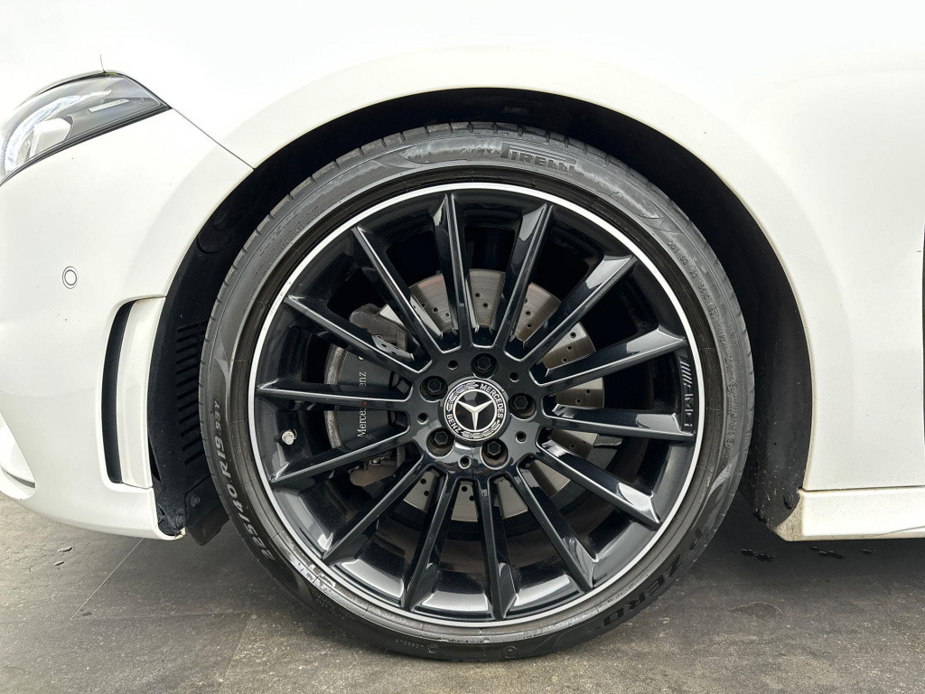 Mercedes-Benz A-Klasse 220 4matic amg pano acc sfeer memory