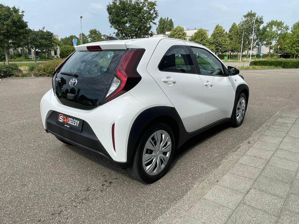 Toyota Aygo x 1.0 vvt-i mt business