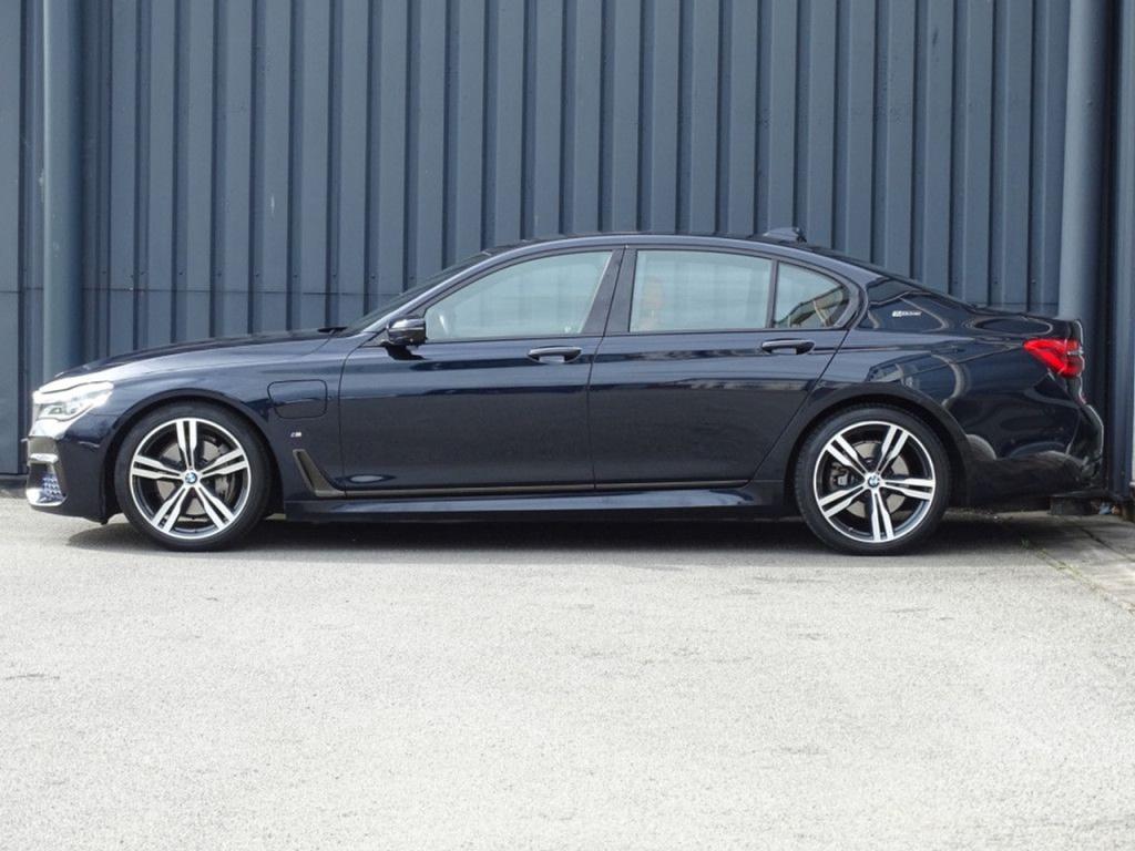 BMW 7 Serie 740e iperformance high executive m-sportpakket | driving assist