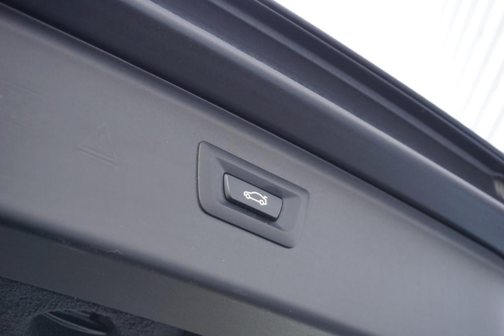 BMW 5 Serie touring 520i high executive automaat - climate / navi / cruise 