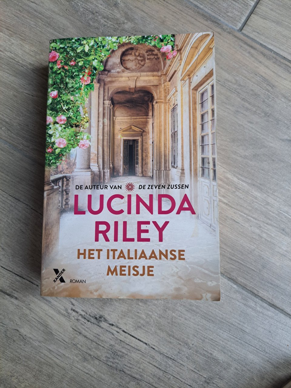 Het Italiaanse meisje van Lucinda Riley