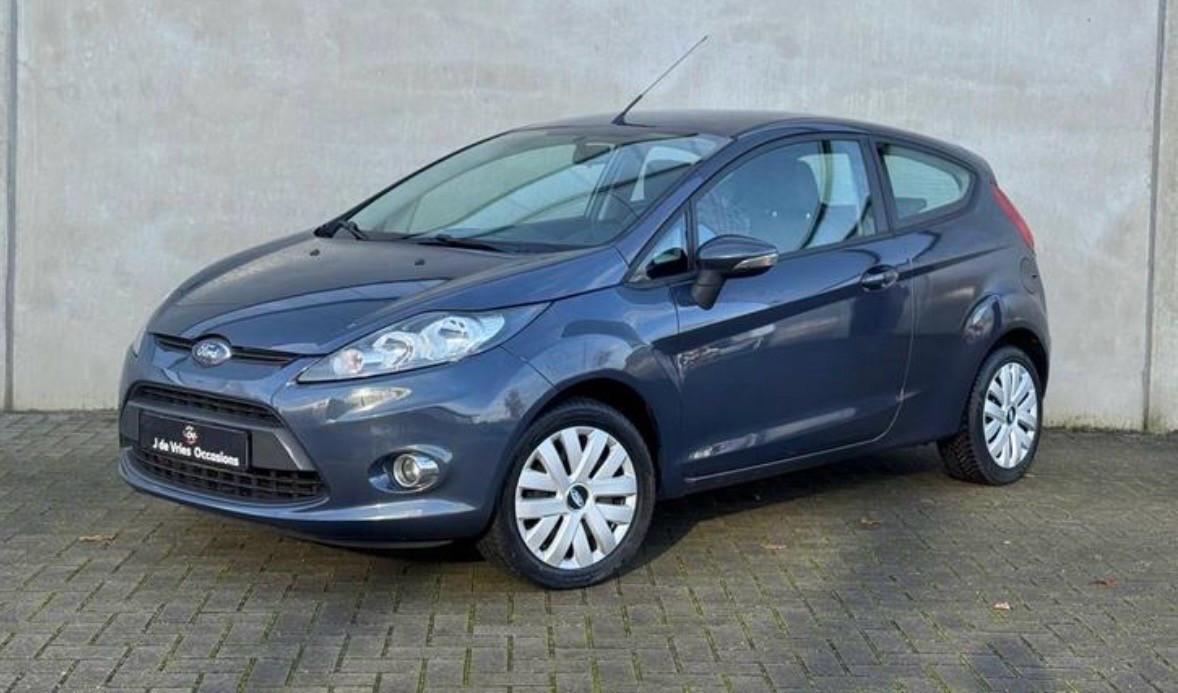 Zeer nette Ford Fiesta met 92.000km (usb,bluetooth en stoelverwarming)