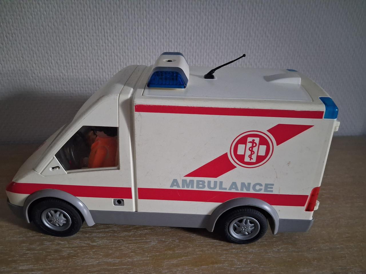 Playmobil ziekenauto met brancard, zwaailicht set 4221
