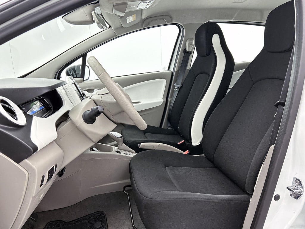 Renault Zoe r90 life 41 kwh | apple carplay / android auto | climate contro
