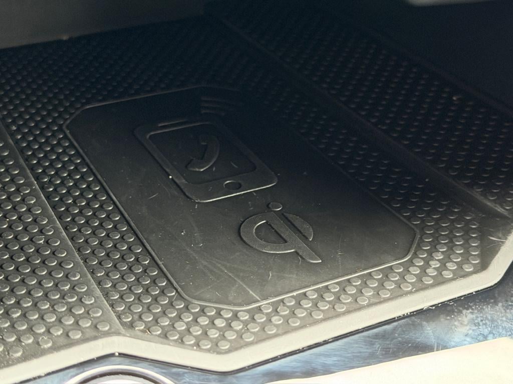 Volkswagen T-roc 1.5 tsi 150pk dsg r-line | camera | keyless | elek. achter