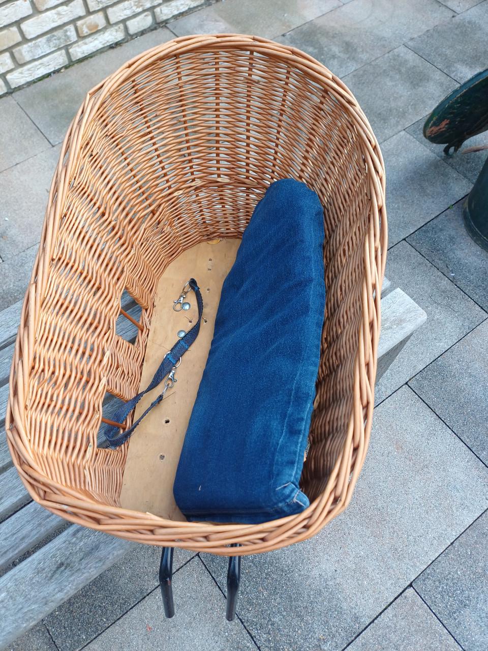 Honden fietsmand