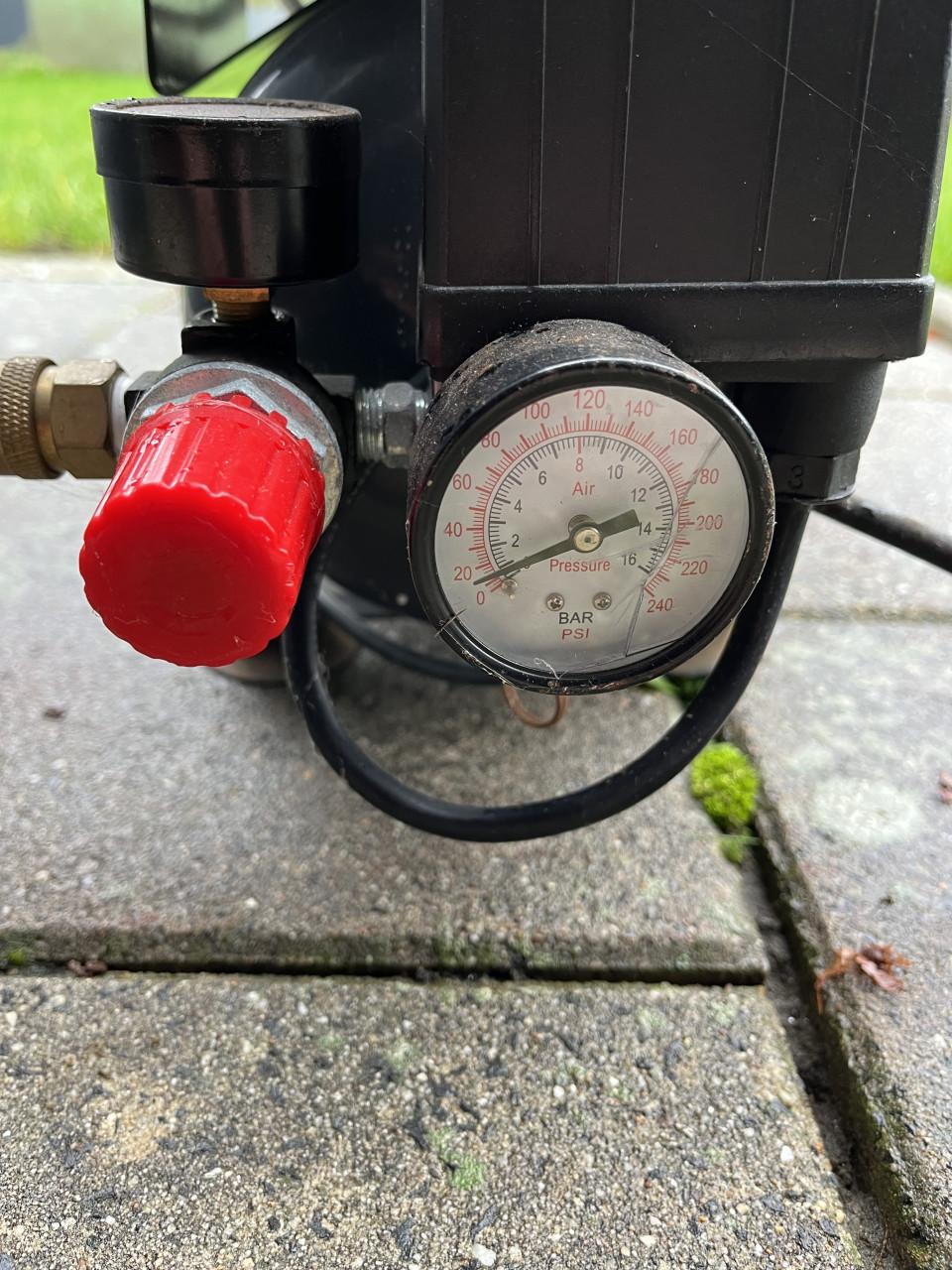 Compressor 6 liter  8 bar