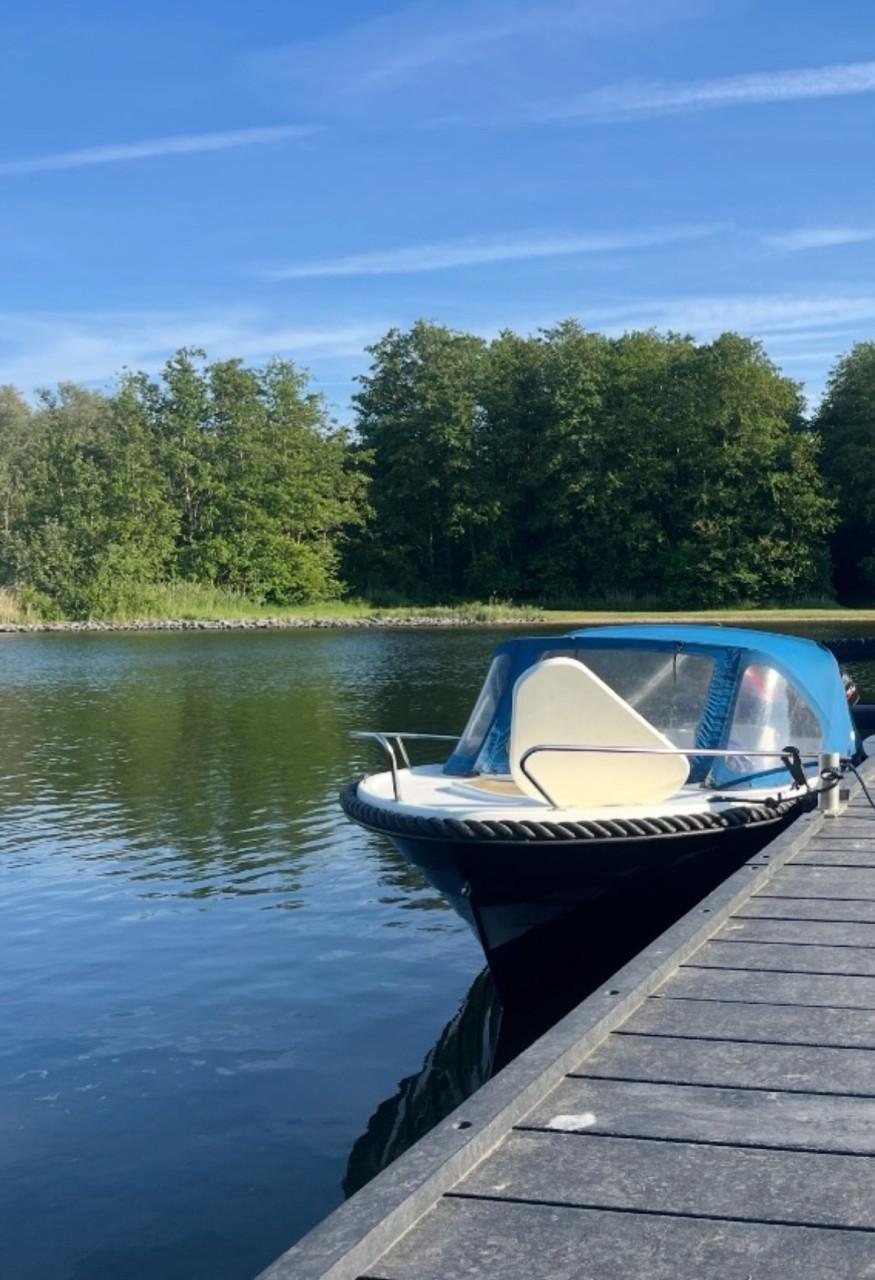 Prachtige 5.20m sloep met 30pk Suzuki buitenboordmotor