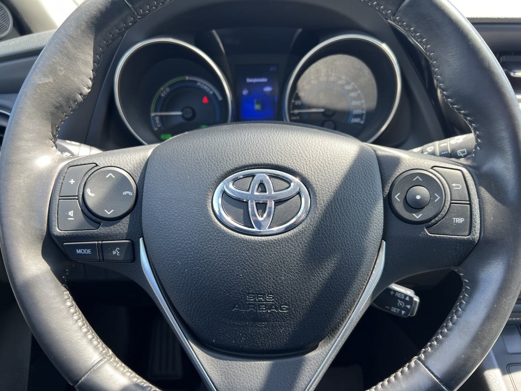 Toyota Auris touring sports 1.8 hybr. trend